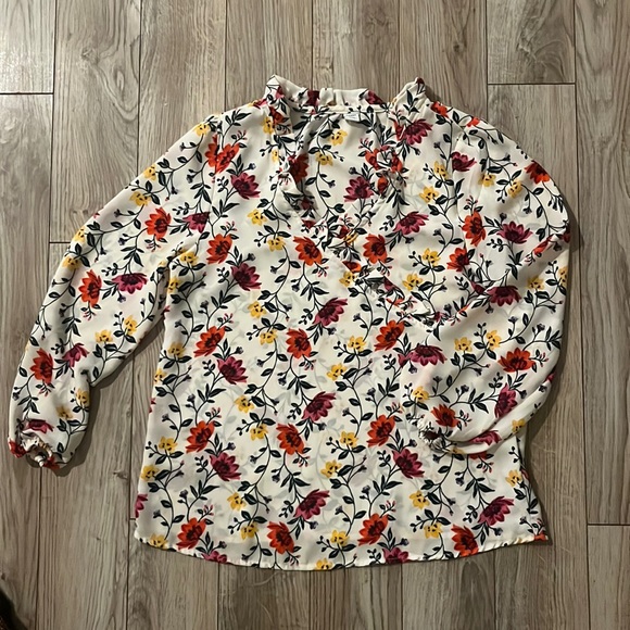 Blooming Blouse - Picture 1 of 2